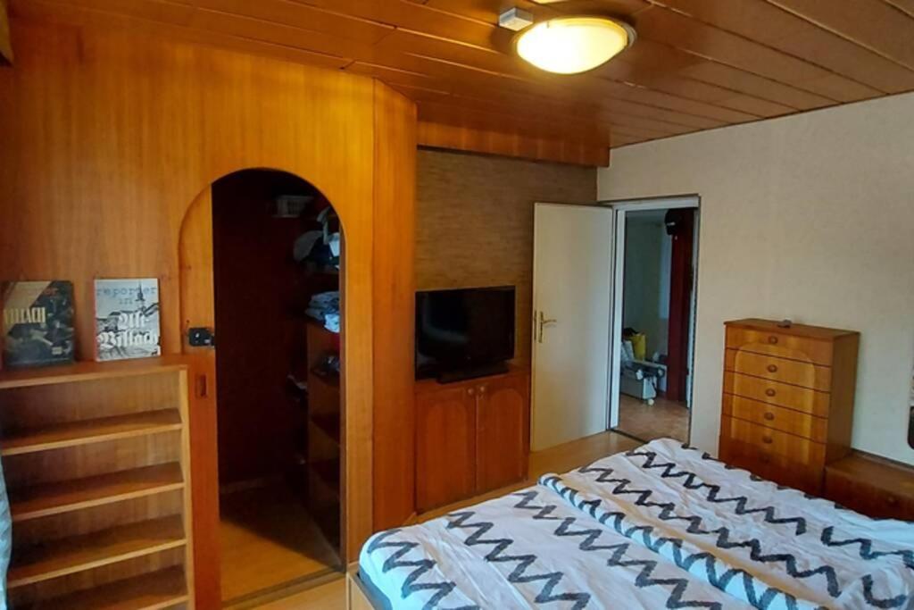 וילאך Quiet Apartment Close To Town מראה חיצוני תמונה