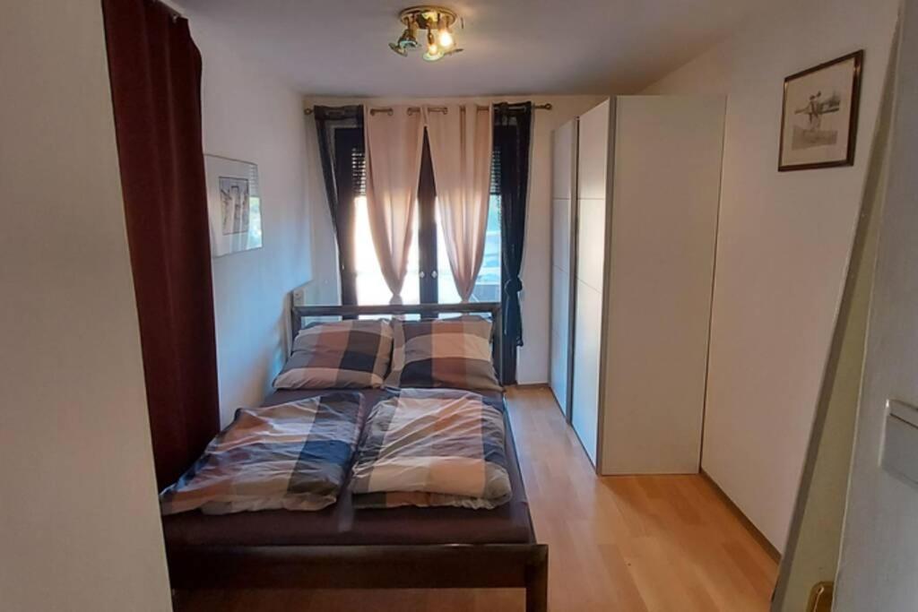 וילאך Quiet Apartment Close To Town מראה חיצוני תמונה